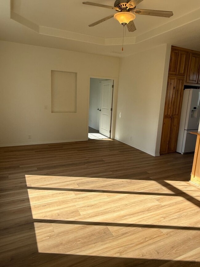 Building Photo - Newly Renovated 3 bed/2 bath manufactured home!