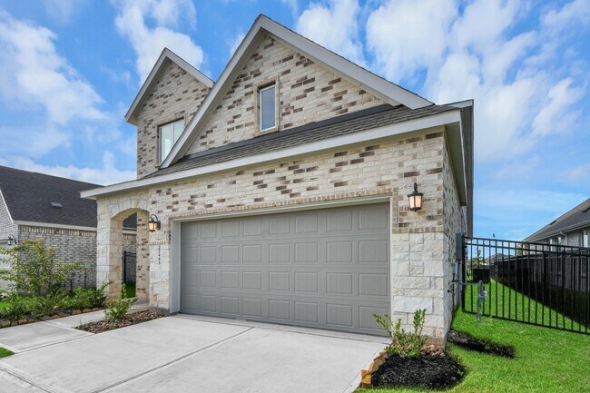Building Photo - 27443 Sunterra Village Dr