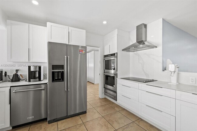 Building Photo - 3460 N 46th Ave