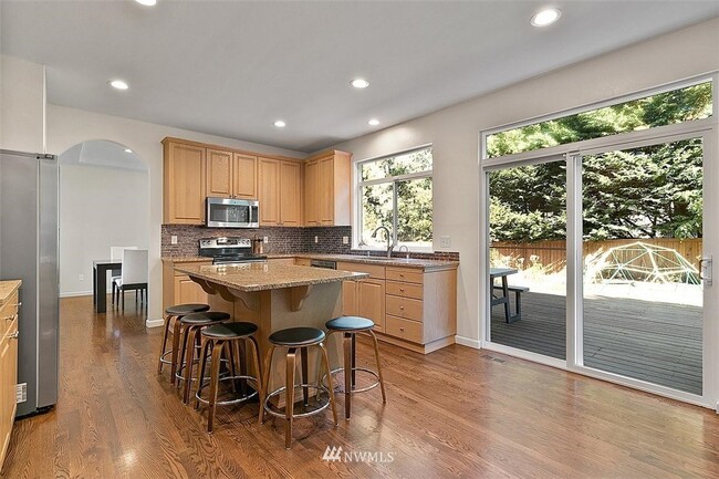 Building Photo - 5710 Olive Ave SE