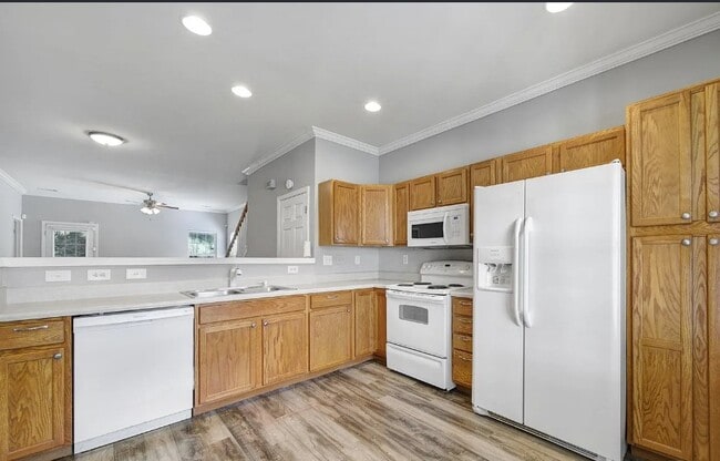 Building Photo - 13719 Singleleaf Lane