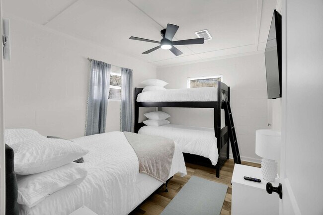 Building Photo - 115 Hale Loop