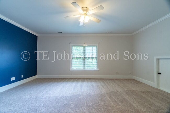 Building Photo - Luxury Living in Lewisville