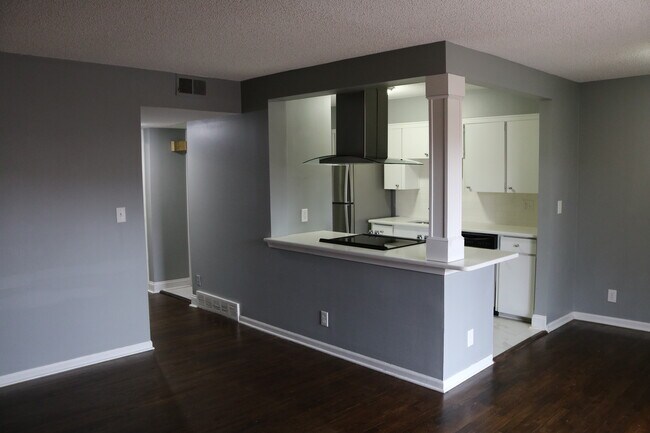 Building Photo - 4032 Clark Ave