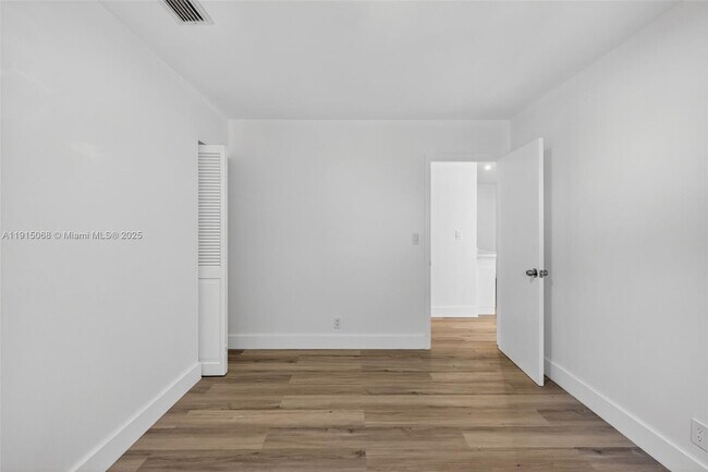 Building Photo - 11301 NW 39th St