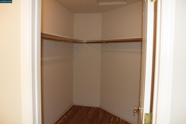 Building Photo - 4106 Quail Run Dr