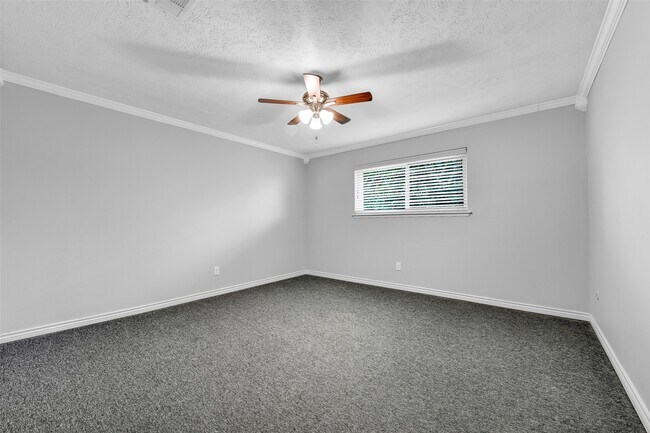 Building Photo - 11110 Sagecountry Dr