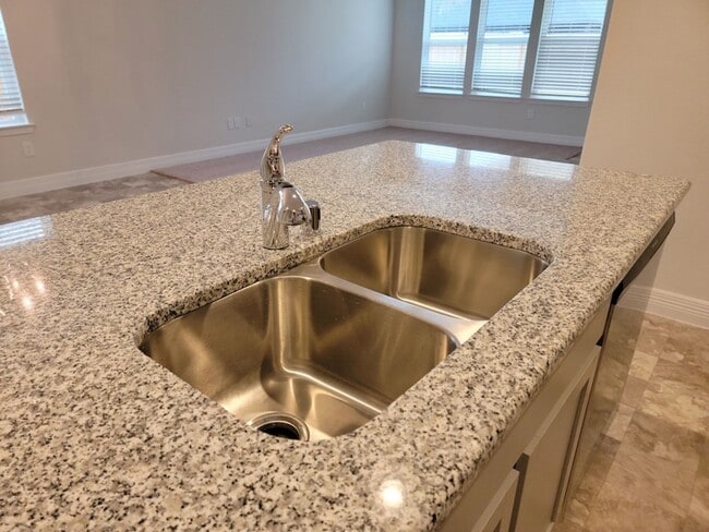 Building Photo - 40350 Bay Warbler Wy