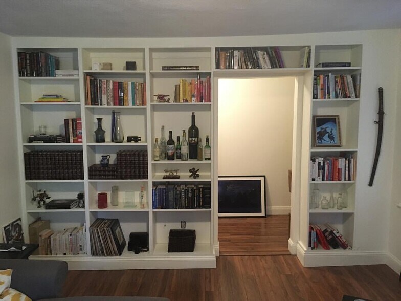 Building Photo - 43 Clinton St