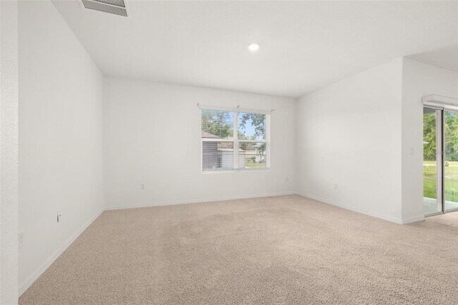 Building Photo - 318 Montgomery Ct