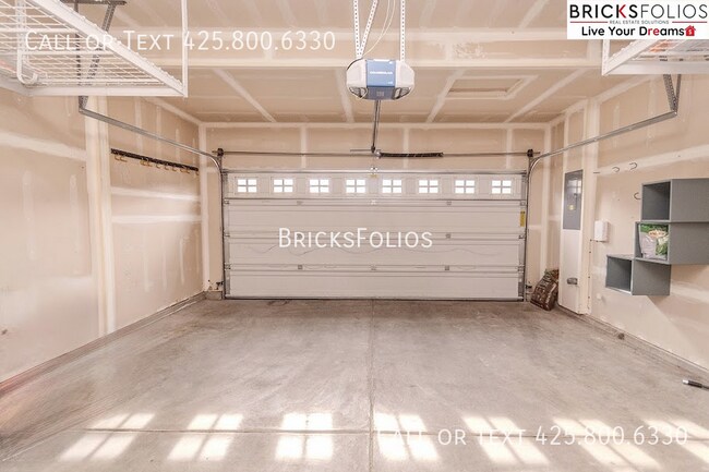Building Photo - 18325 31st Ave SE