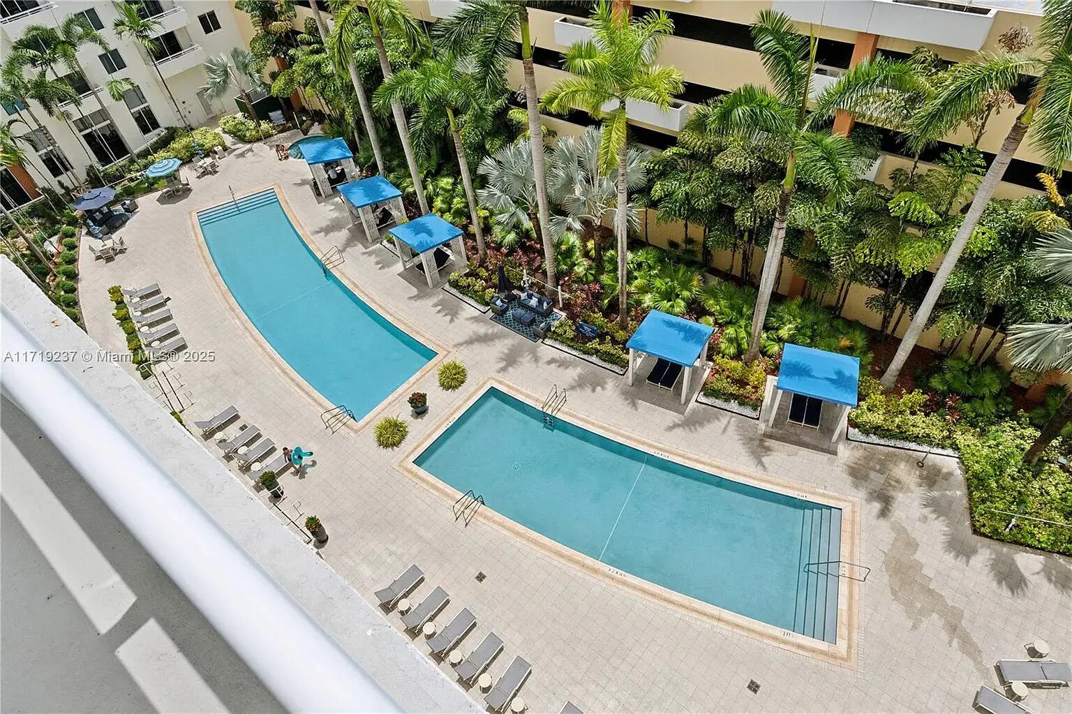 Secondary Pool - 2775 NE 187th St