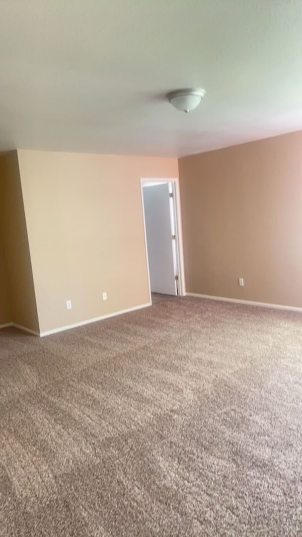 Building Photo - 1133 Pinnacle Dr