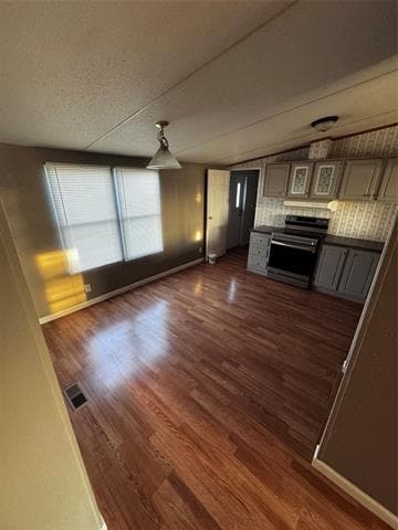 Building Photo - 9204 Oklahoma St