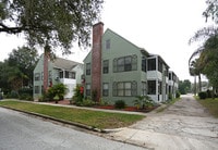 Building Photo - The Court of Seven Chimneys