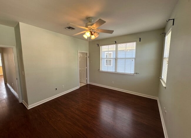 Building Photo - 3687 Longfellow Rd