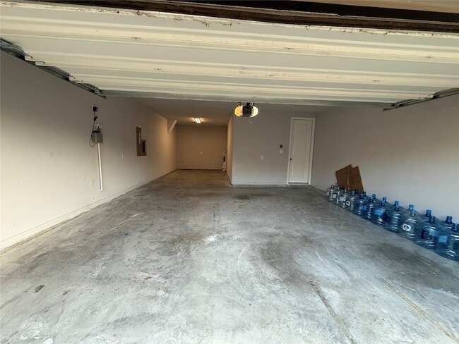 Building Photo - 11818 Antler Dr
