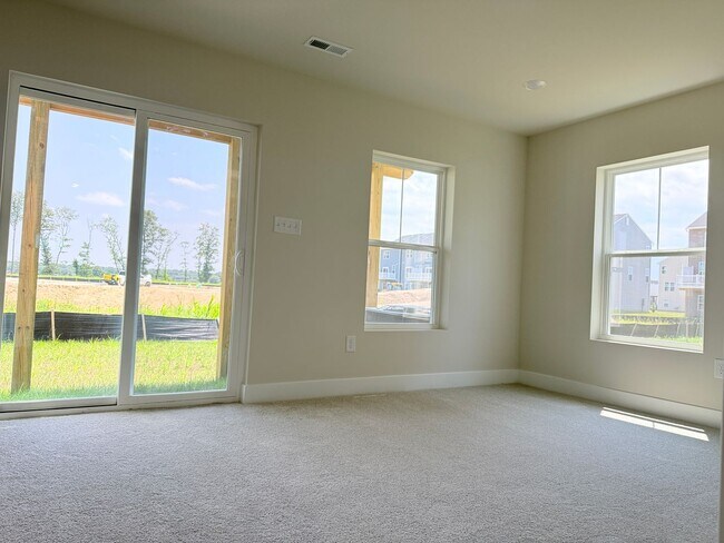 Building Photo - 29894 Bankert Dr