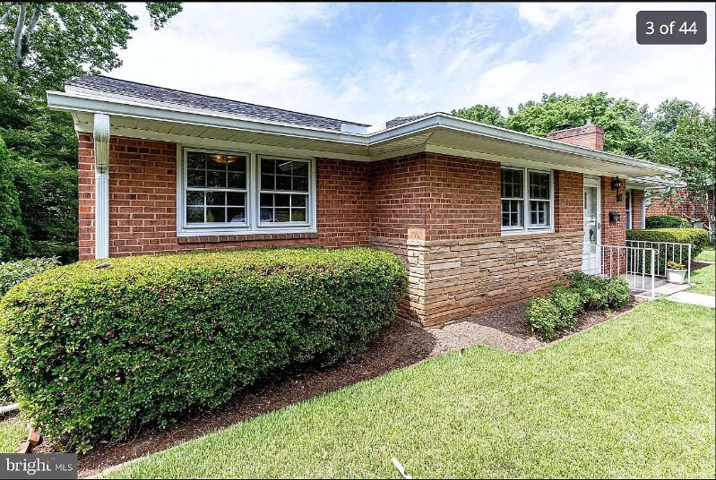 Building Photo - 4907 Elsmere Ave