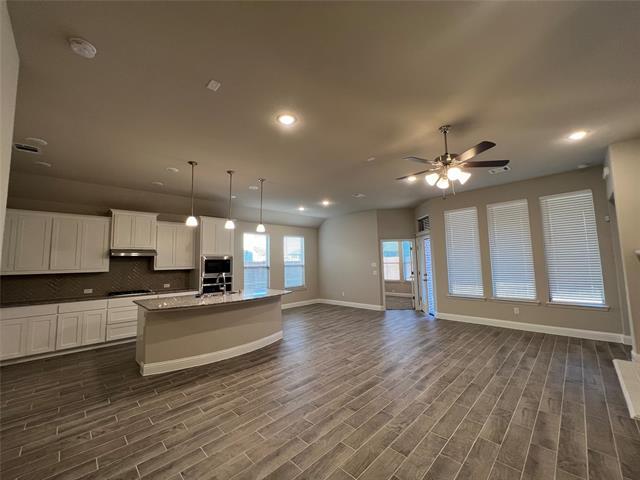 Primary Photo - 948 Slate Ln