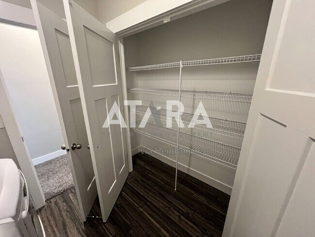 Building Photo - 14488 S Selvig Way
