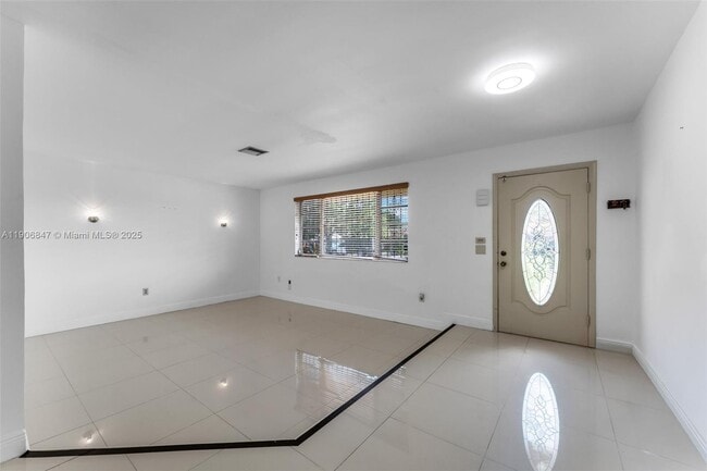 Building Photo - 3560 SW 107th Ct