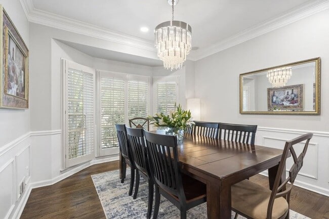 Building Photo - 97 Huntington Rd NE