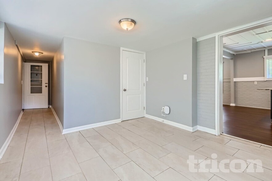 Building Photo - 141 Fairview Dr