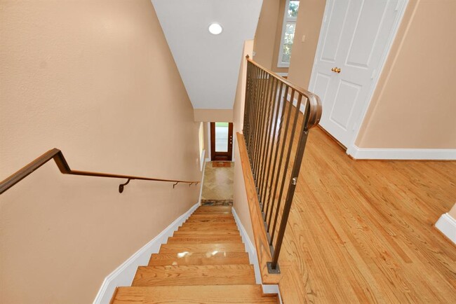 Building Photo - 2918 Leeland St