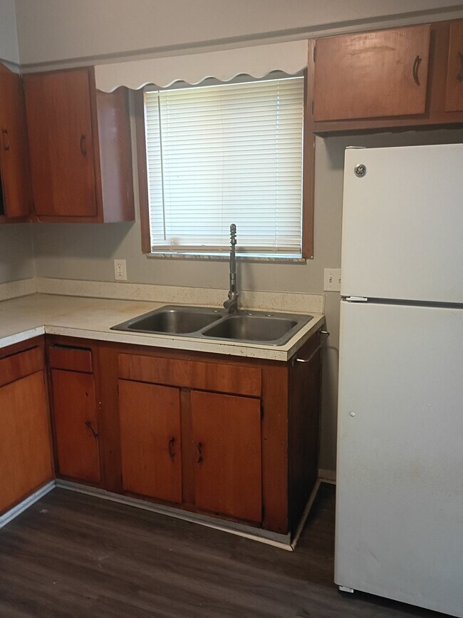 Building Photo - 251 Graham St