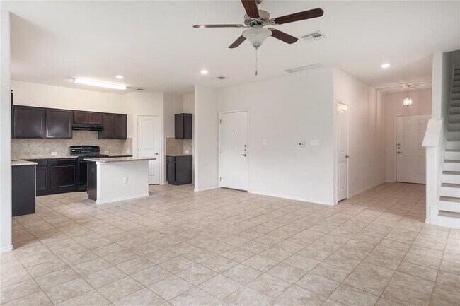 Building Photo - 10205 Gertrudis Lp