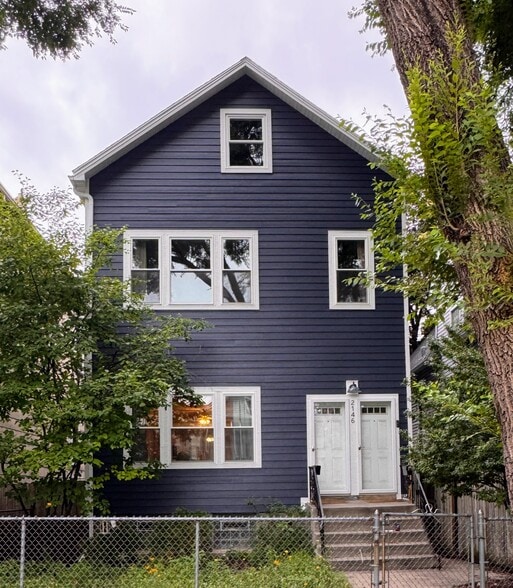 Building exterior - 2146 N Campbell Ave