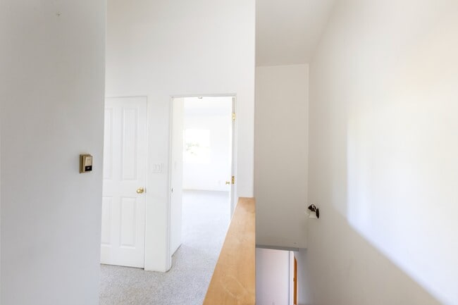 Building Photo - 2924 Arriba Way