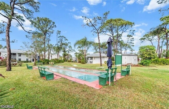 Building Photo - 7050 Nantucket Cir