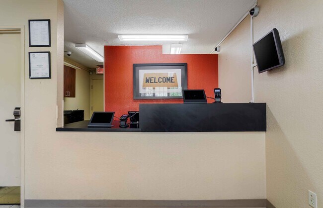 Building Photo - Furnished Studio-Raleigh - RDU Airport