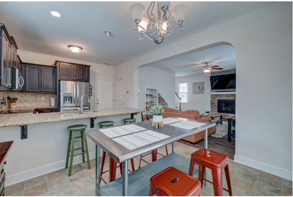Building Photo - 8603 Lanvale Forest Dr