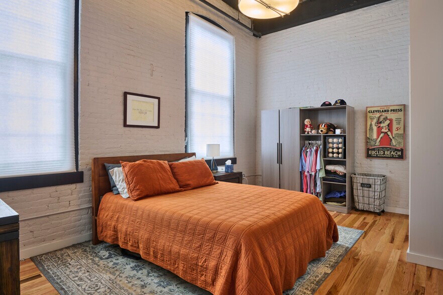 Building Photo - James Corner