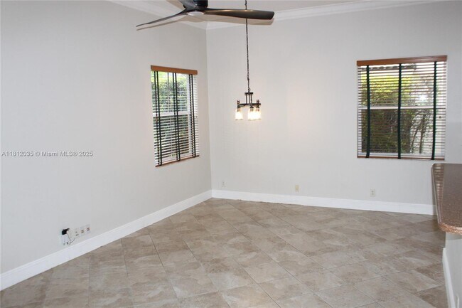 Building Photo - 1342 Crossbill Ct