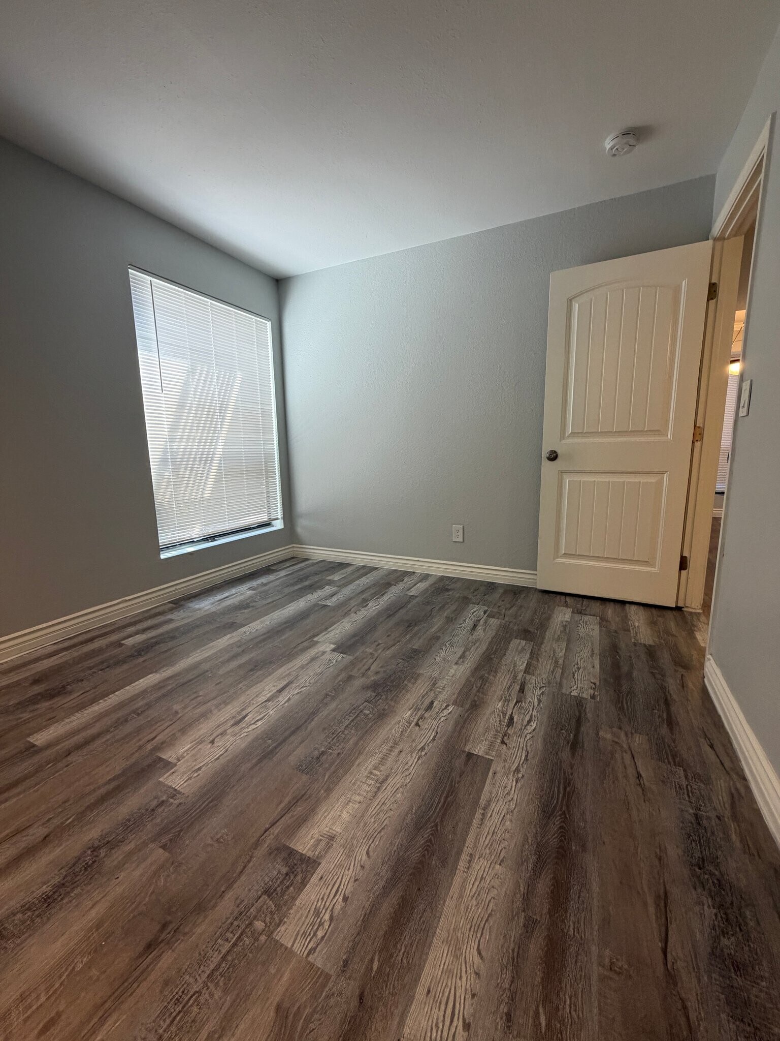 Building Photo - 3420 W Danbury Dr