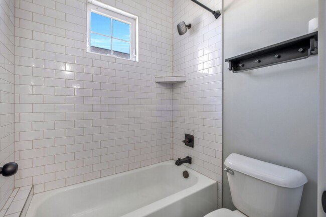 Building Photo - 1914 Owen St