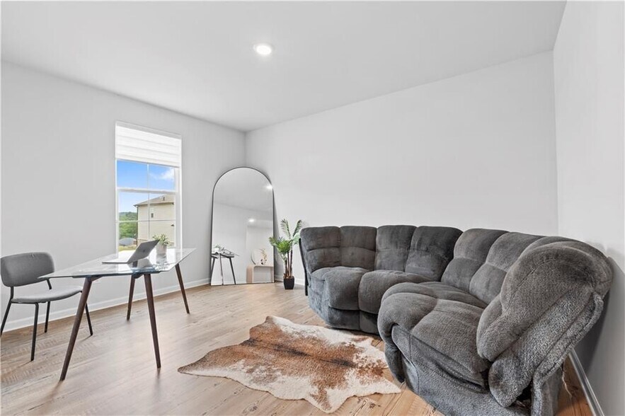 Building Photo - 4780 Mock Orange St