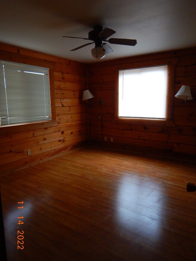 Building Photo - 631 Sandy Beach Court