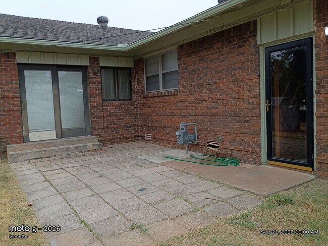 Building Photo - 3306 Mockingbird Ln