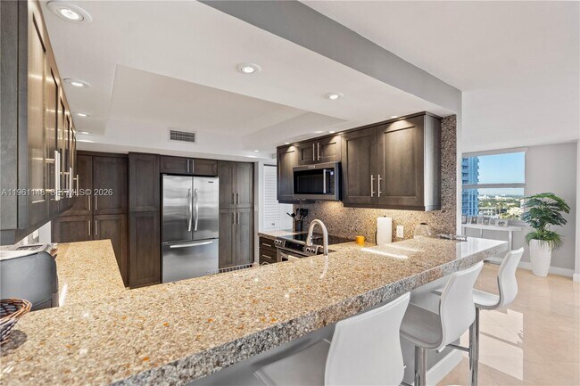 Building Photo - 1920 S Ocean Dr