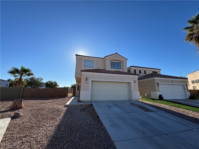 Primary Photo - 2721 Pan Pacific Rd