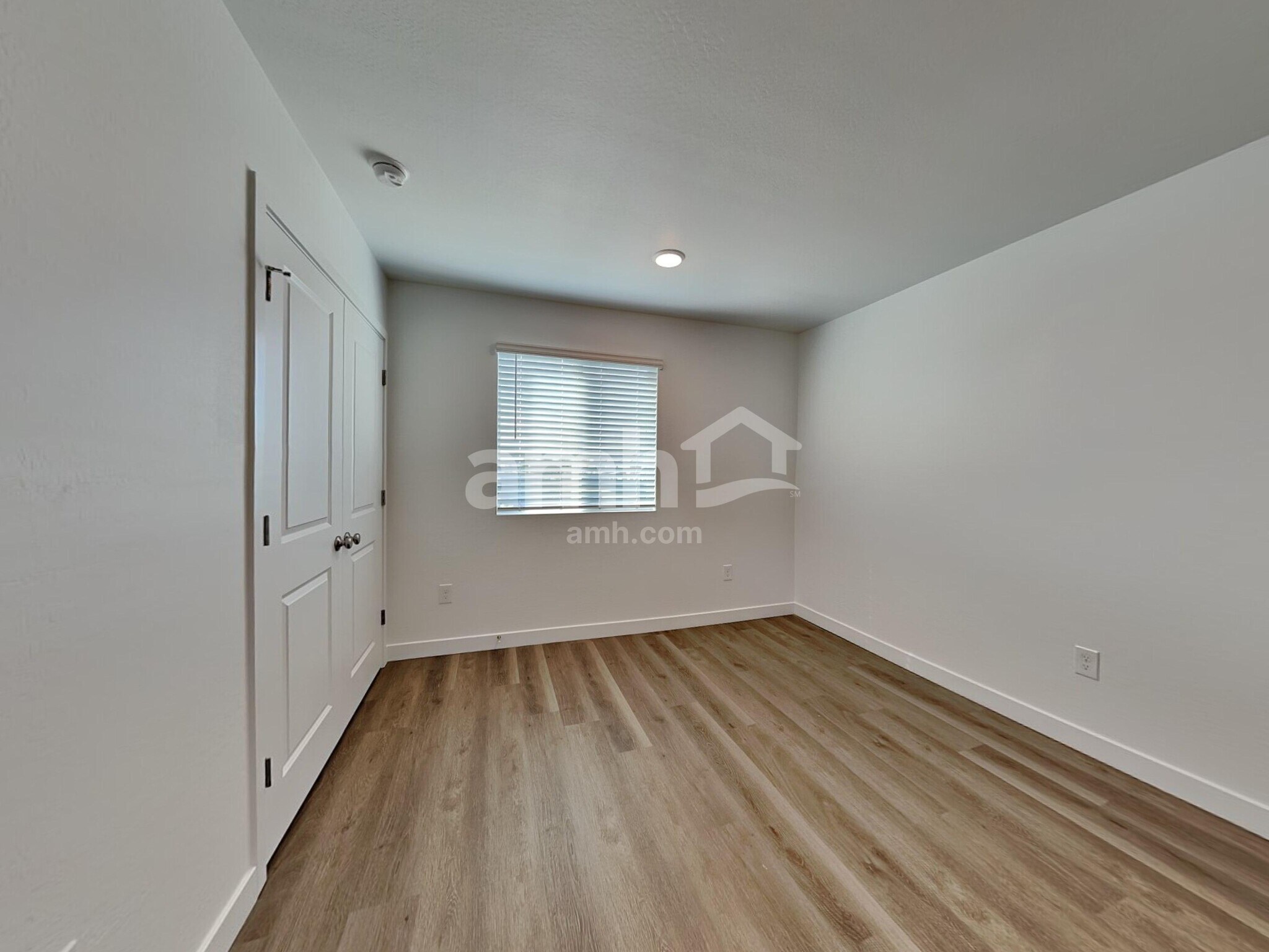 Building Photo - 4511 S 97th Dr