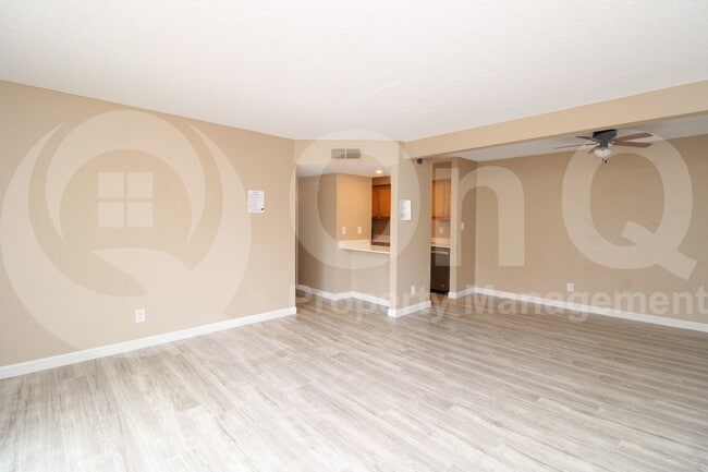 Building Photo - 1130 E Butler Dr