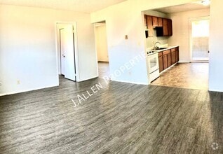 Building Photo - Spacious 2 bed