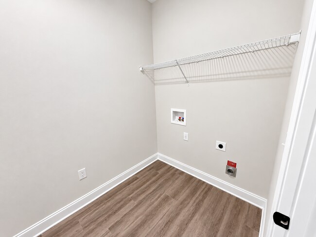 Building Photo - 4041 Cottingham Wy