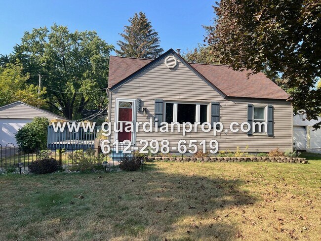 Building Photo - Mounds View House Available Now, Updated K...